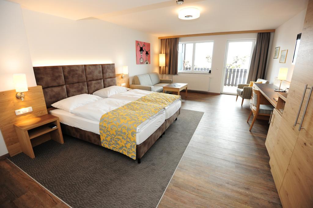 Seegasthof Hois'N Wirt - Hotel Mit Wellnessbereich グムンデン 部屋 写真