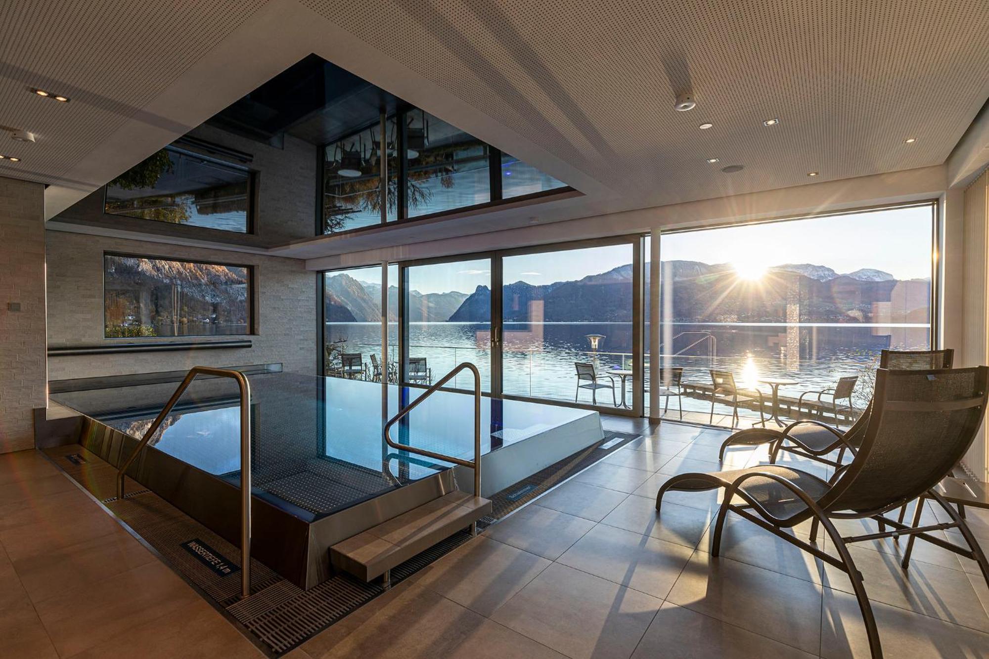 Seegasthof Hois'N Wirt - Hotel Mit Wellnessbereich グムンデン エクステリア 写真