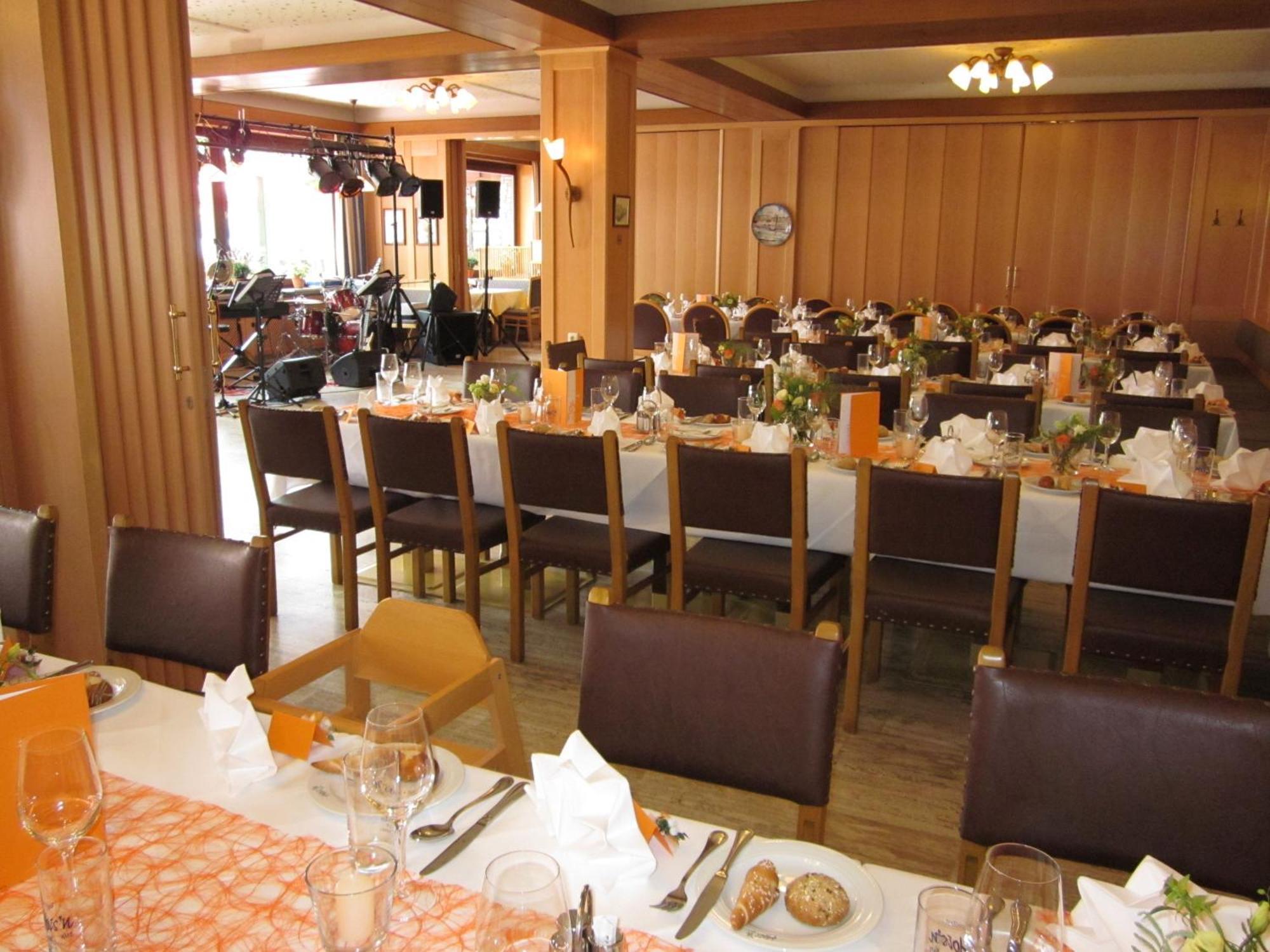Seegasthof Hois'N Wirt - Hotel Mit Wellnessbereich グムンデン エクステリア 写真