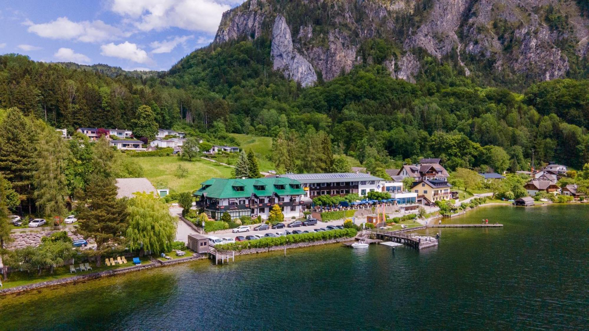 Seegasthof Hois'N Wirt - Hotel Mit Wellnessbereich グムンデン エクステリア 写真