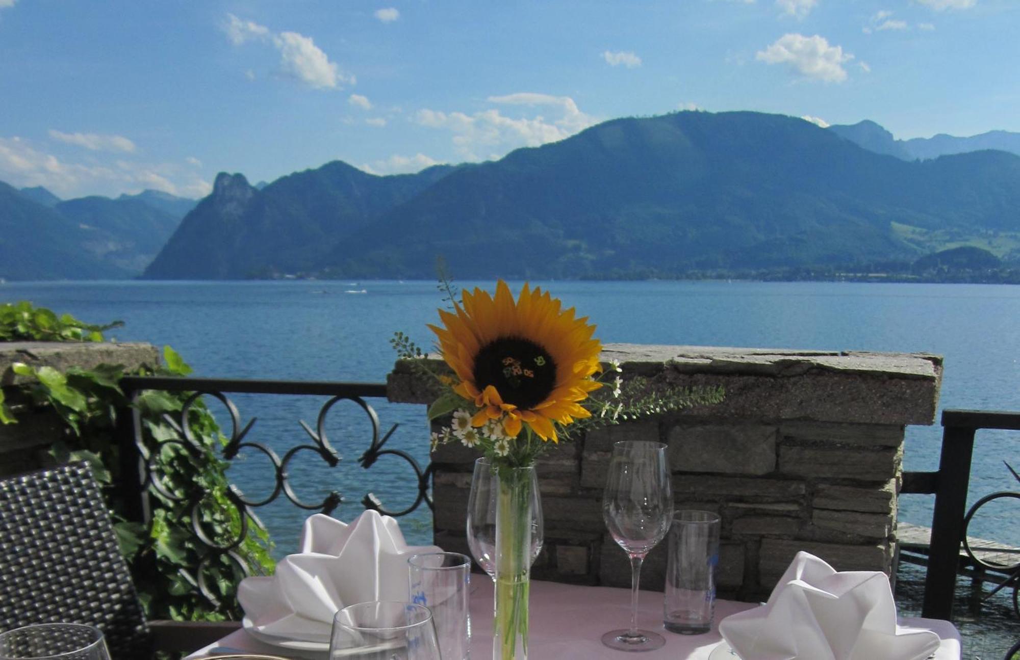Seegasthof Hois'N Wirt - Hotel Mit Wellnessbereich グムンデン エクステリア 写真