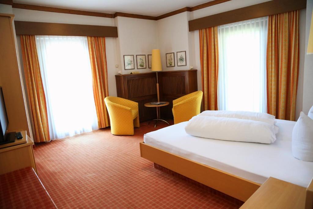 Seegasthof Hois'N Wirt - Hotel Mit Wellnessbereich グムンデン エクステリア 写真